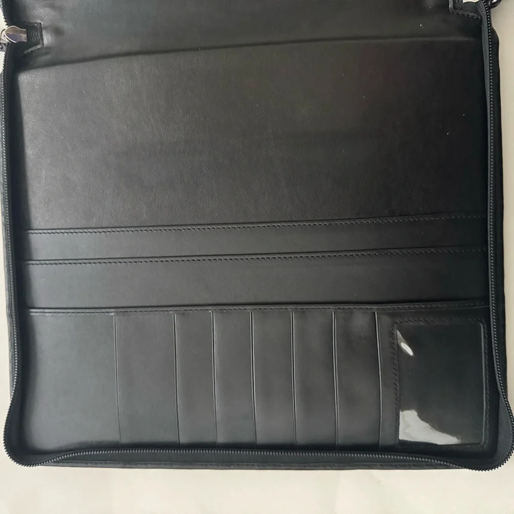 Levenger Black Leather Portfolio Briefcase Retractable Handle Zipper Closure